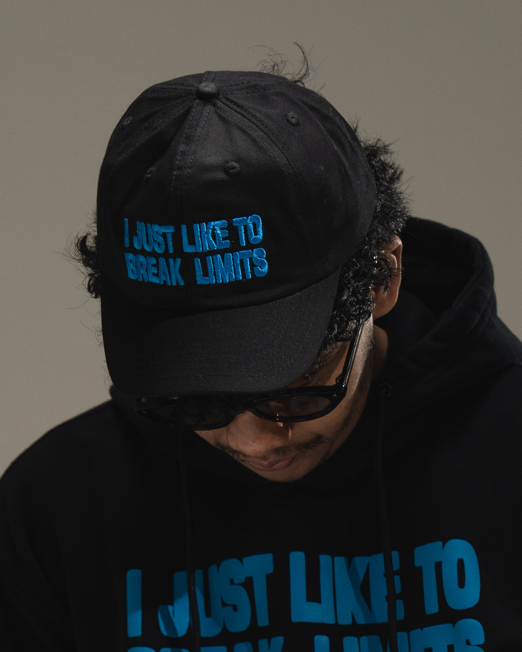 Ride and Rise - Limit Caps Black and Blue 4